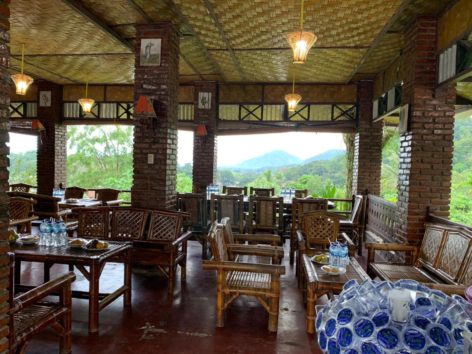 Sama Sama Homestay & Trekking Only Stay Here Book Trekking And Transport With Us Букит-Лаванг Экстерьер фото