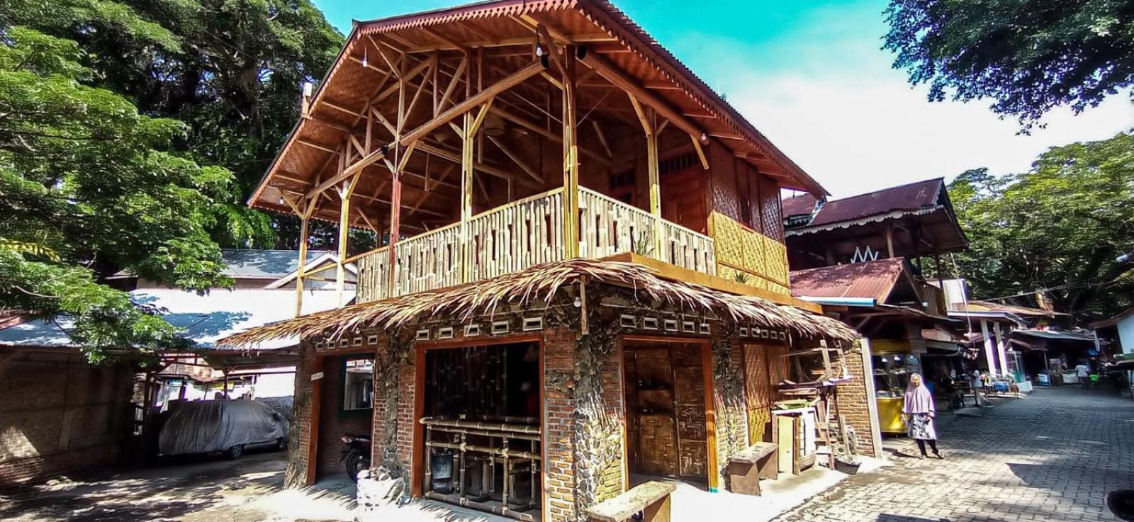Sama Sama Homestay & Trekking Only Stay Here Book Trekking And Transport With Us Букит-Лаванг Экстерьер фото