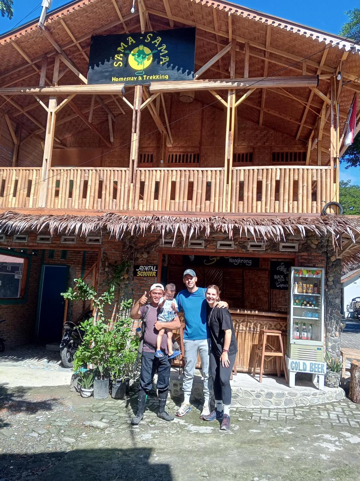 Sama Sama Homestay & Trekking Only Stay Here Book Trekking And Transport With Us Букит-Лаванг Экстерьер фото